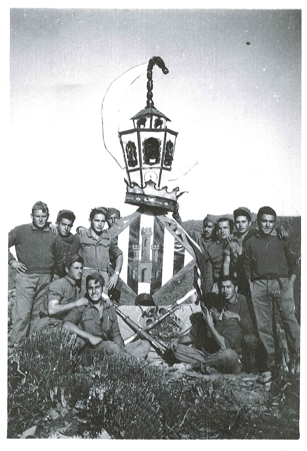 La Gayata del Tetuán XIV. Fotografía original de la campaña de Ifni y el Sáhara español, 1958-1959, Batallón Expedicionario Tetuán XIV.