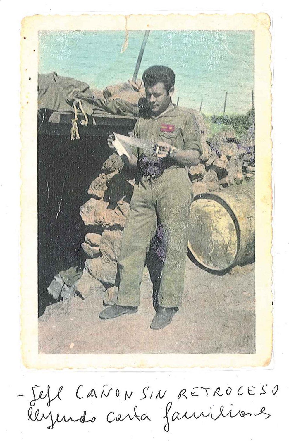 Jefe de cañón sin retroceso. Fotografía original de la campaña de Ifni y el Sáhara español, 1958-1959, Batallón Expedicionario Tetuán XIV.